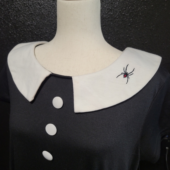 Black Widow Retro Dress - Picture 3 of 6